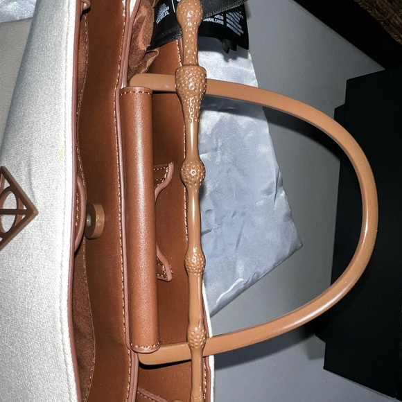 Loungefly Harry Potter Tote Bag - Picture 3 of 9